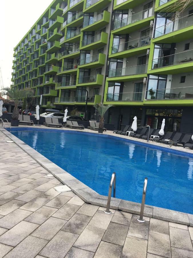 Umi Apartment Alezzi Resort นาโวดาริ ภายนอก รูปภาพ